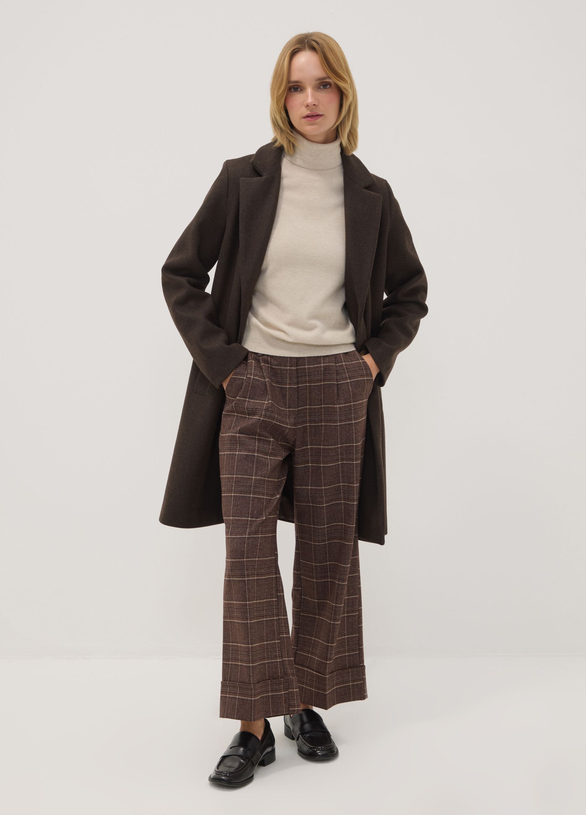 Brown regular-fit coat with lapels and buttons