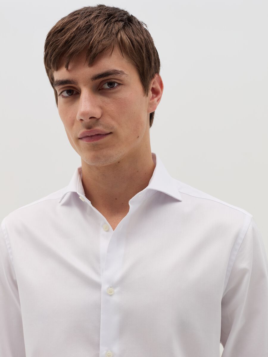Regular-fit shirt in easy-iron cotton_2