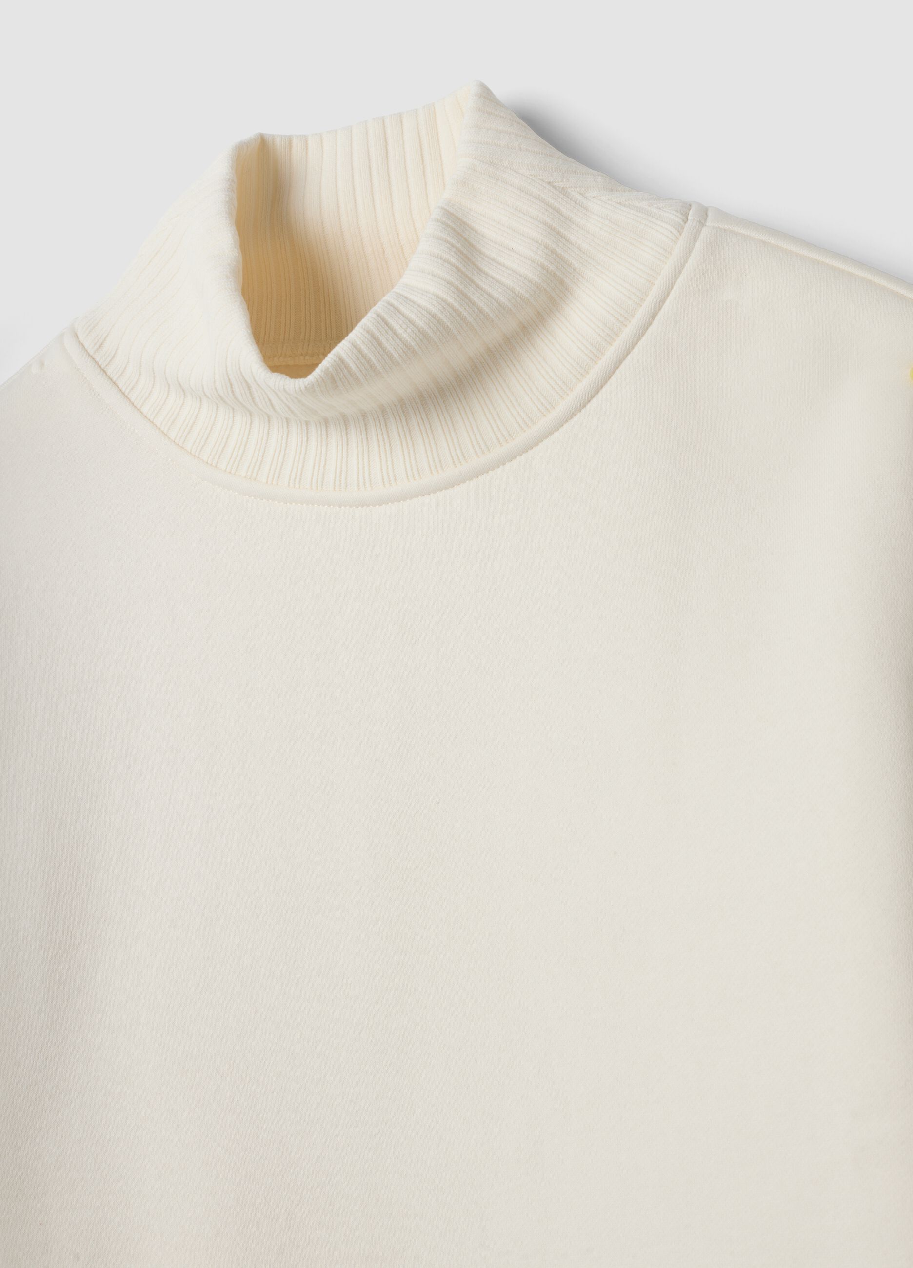 White cropped cotton-blend fleece sweatshirt with crew neck