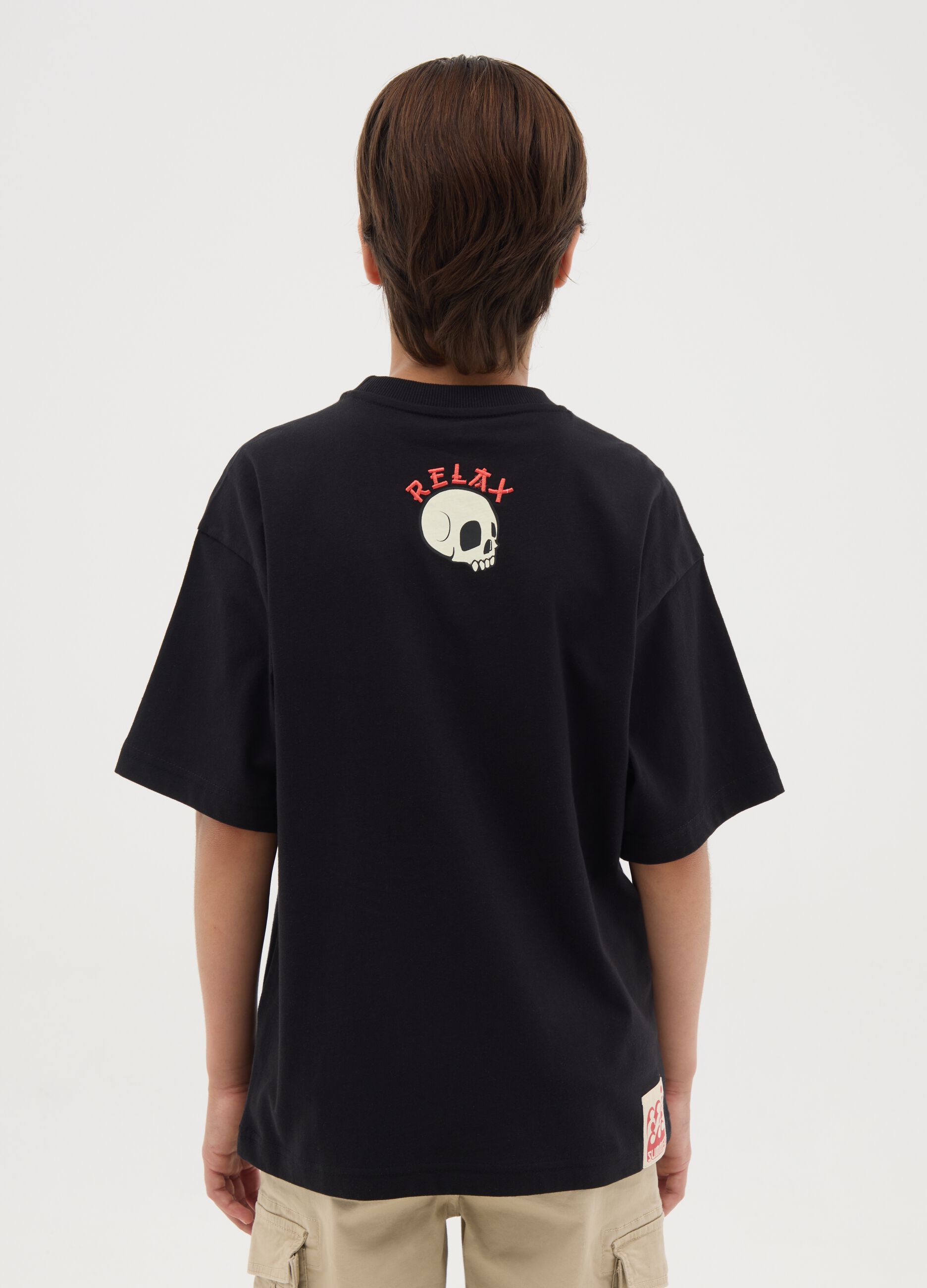 Boy's pure cotton black regular fit T-shirt with print