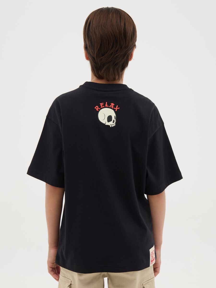 T-shirt da ragazzo in puro cotone nero regular fit con stampa_1