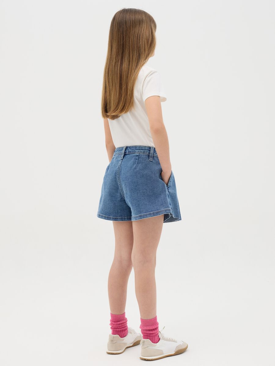 Pleated skorts in denim_3