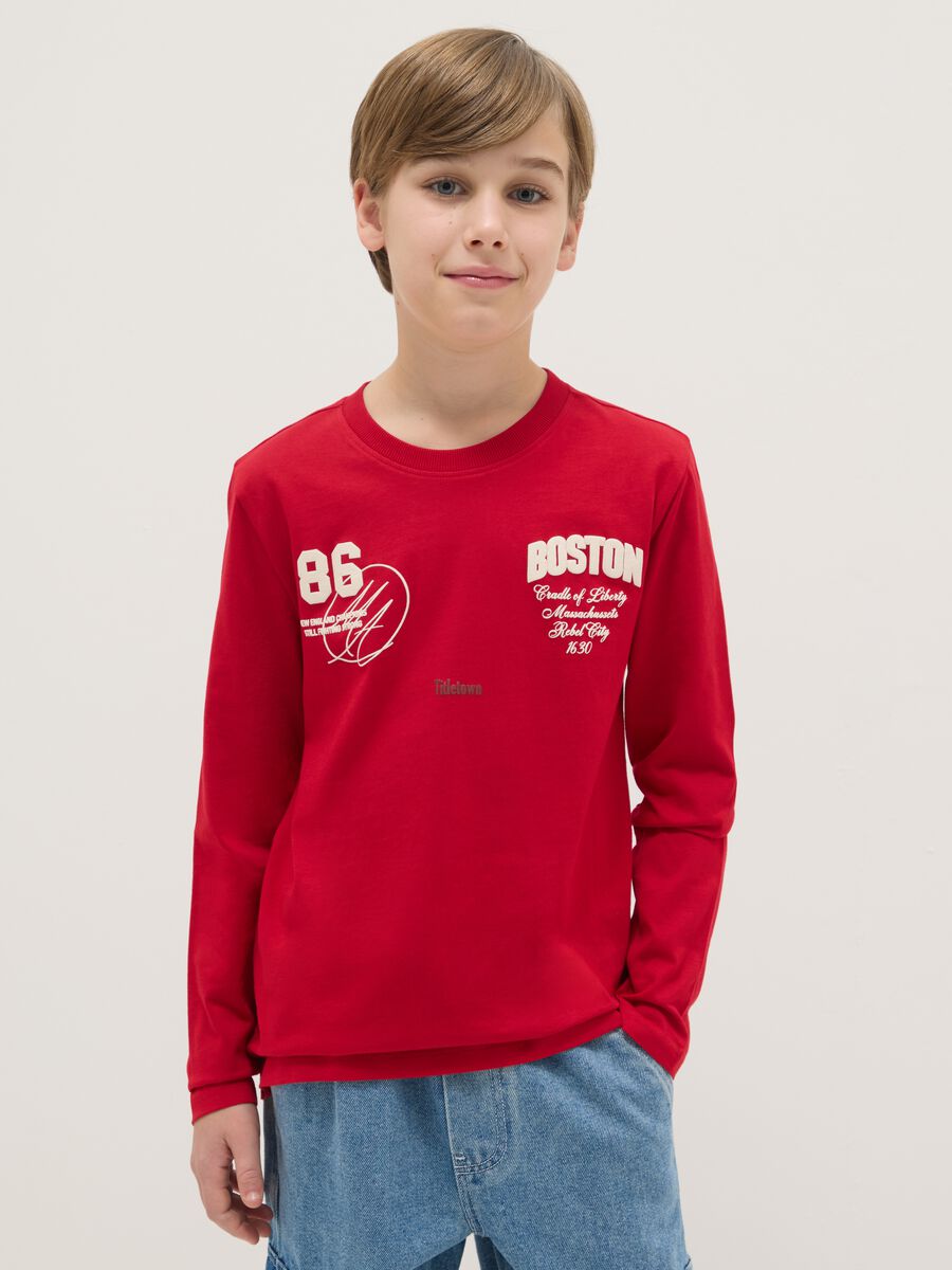 T-shirt in puro cotone rossa regular fit per ragazzi_0