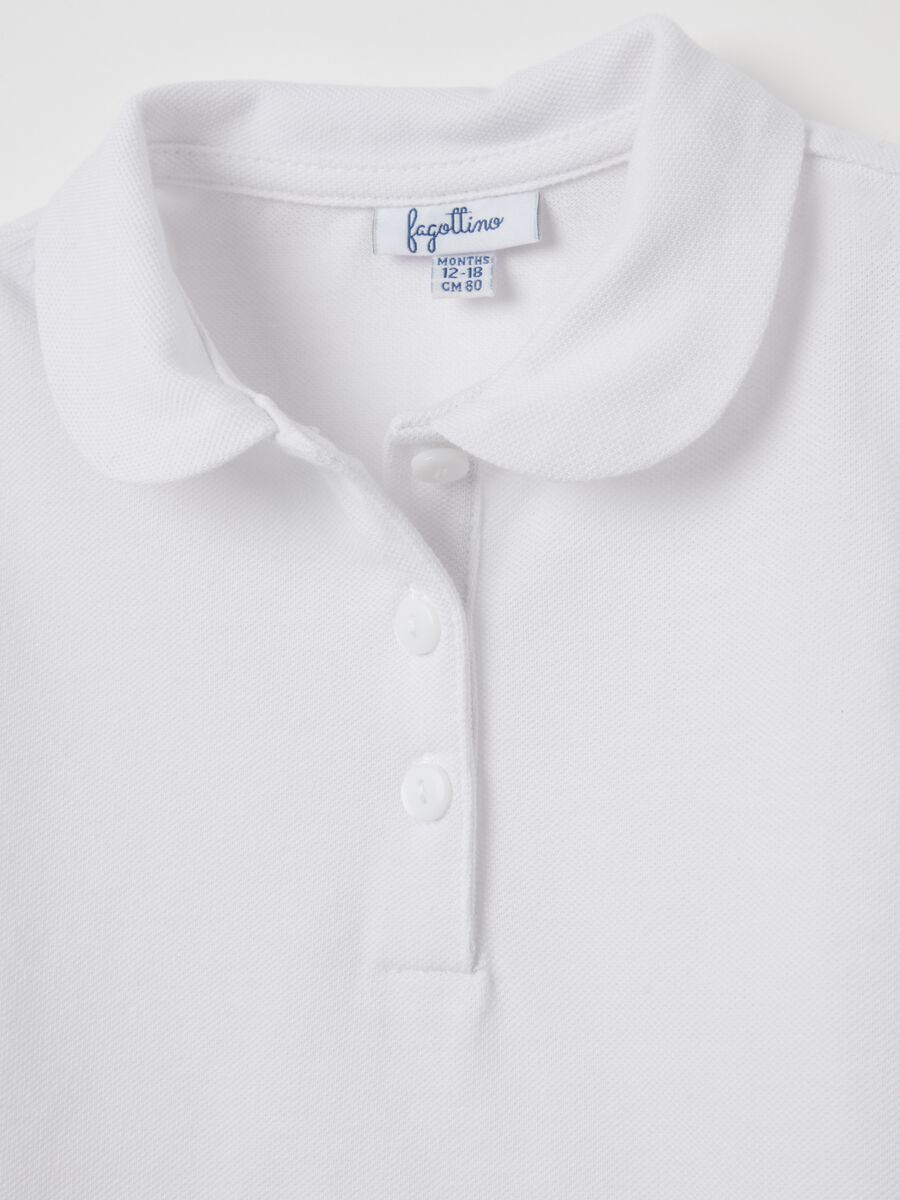 Piquet polo shirt with rounded collar_3