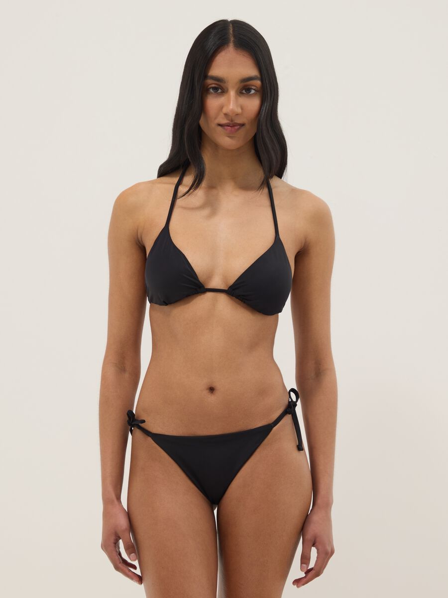Top bikini a triangolo nero in tessuto elasticizzato_1