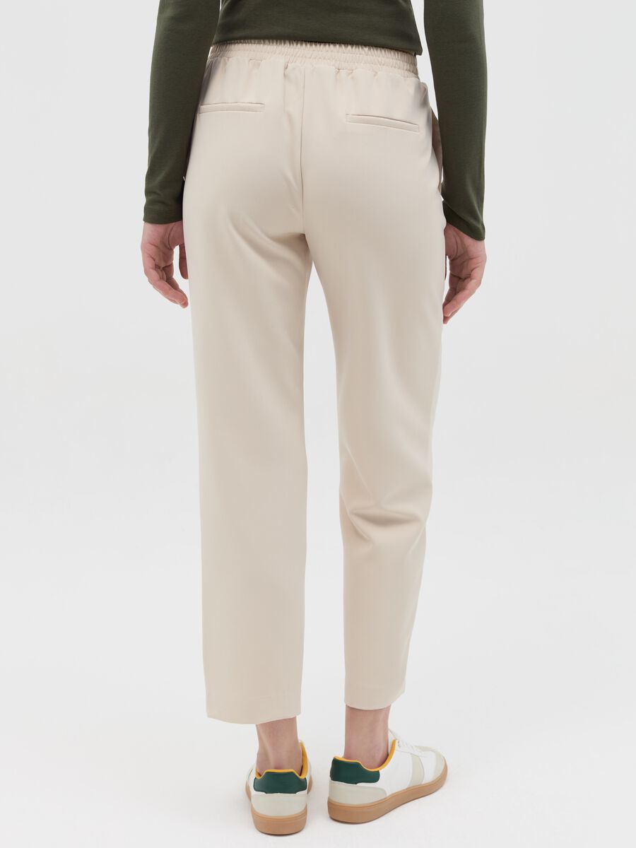 Slim-fit ankle-length trousers_3
