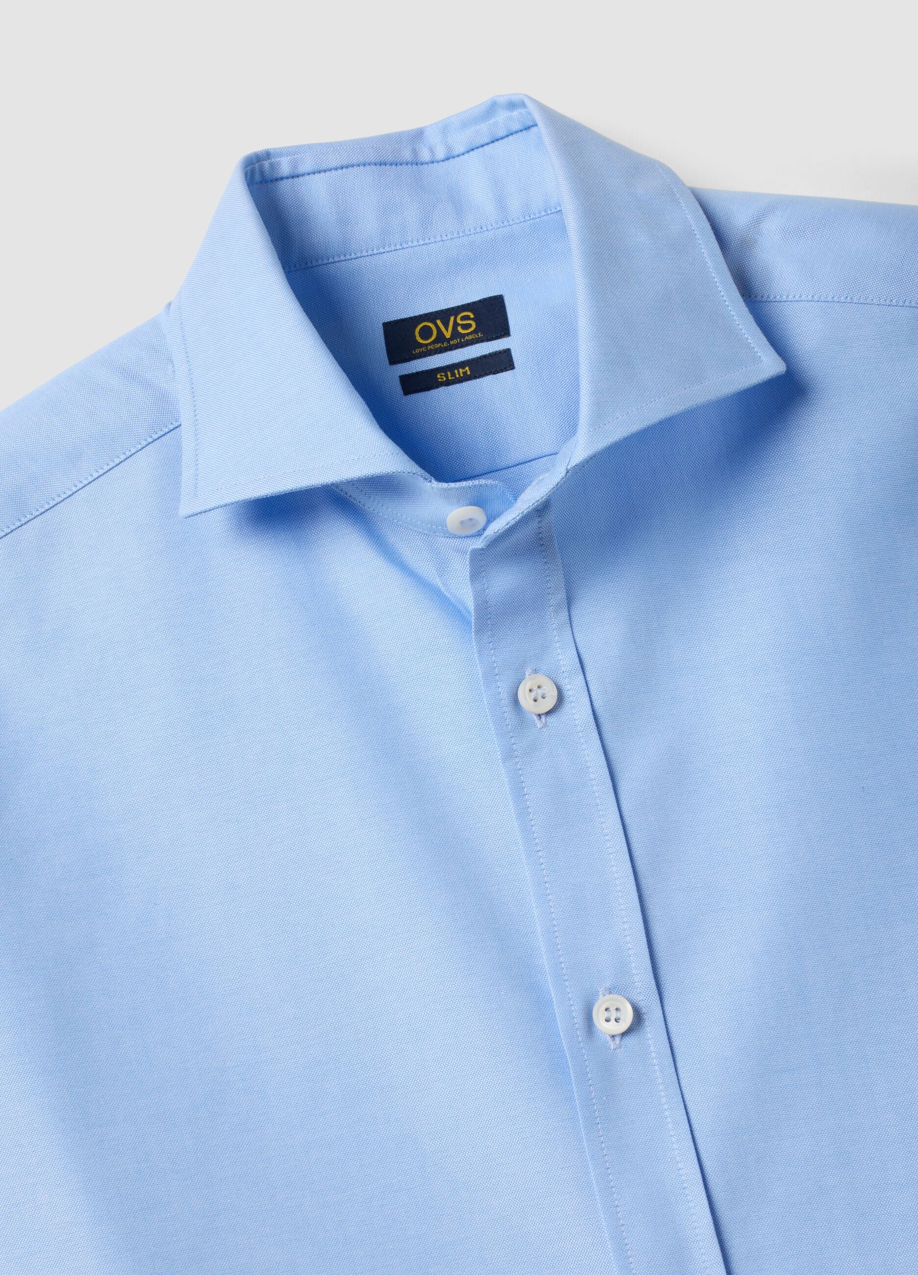Light blue pure cotton Oxford shirt with cutaway collar, slim fit
