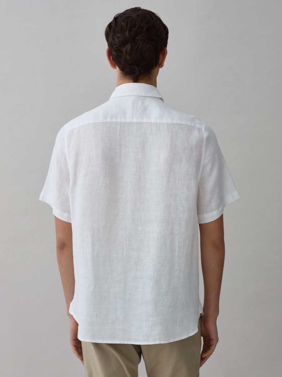 Linen shirt with short sleeves_2