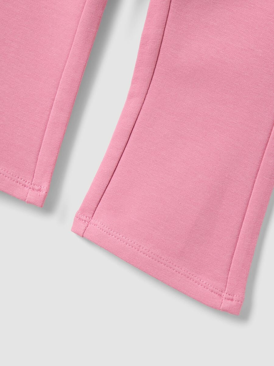 Pantaloni flare rosa in cotone organico elasticizzato per bimba_2