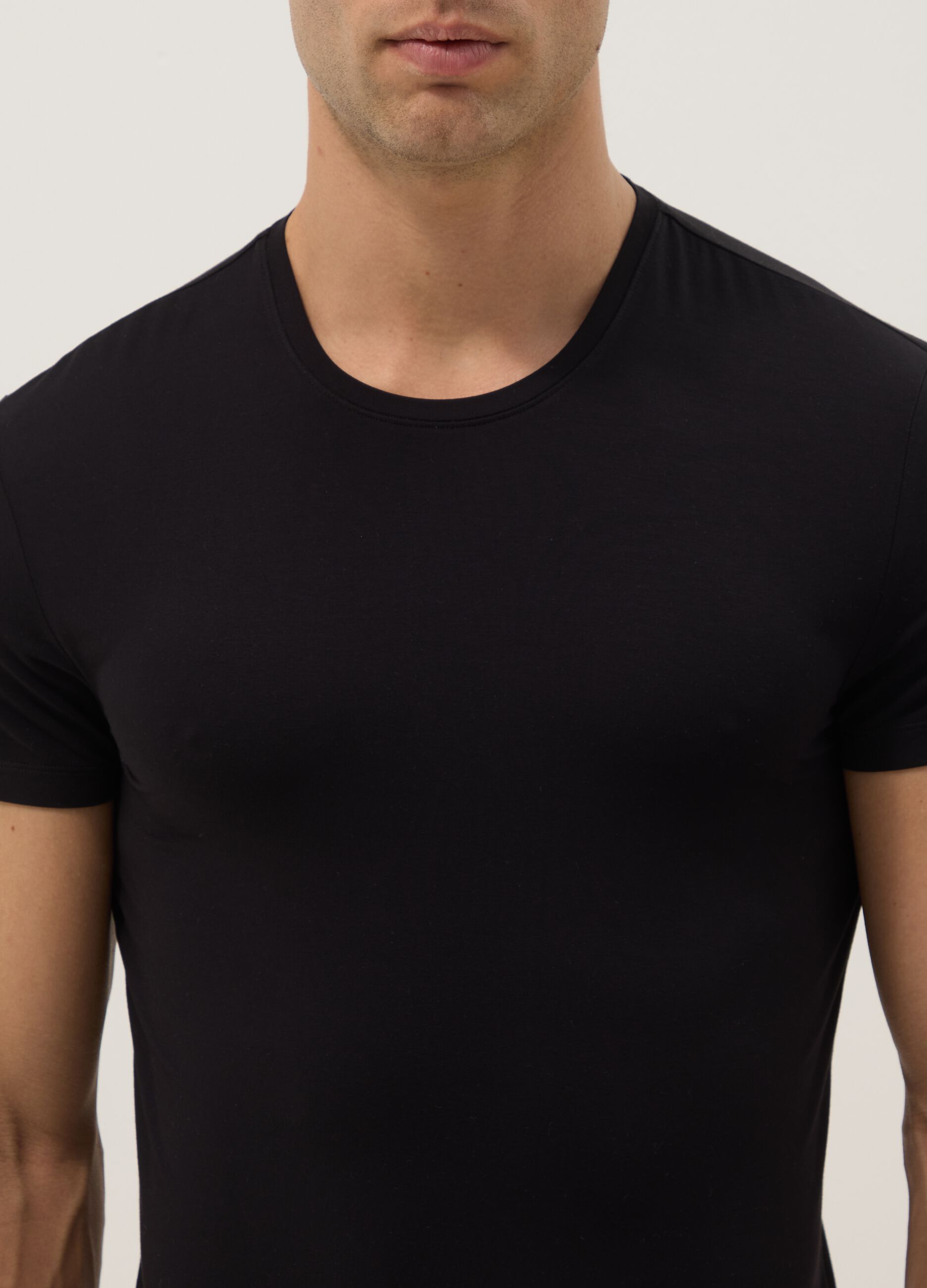 Black stretch modal T-shirt, regular fit