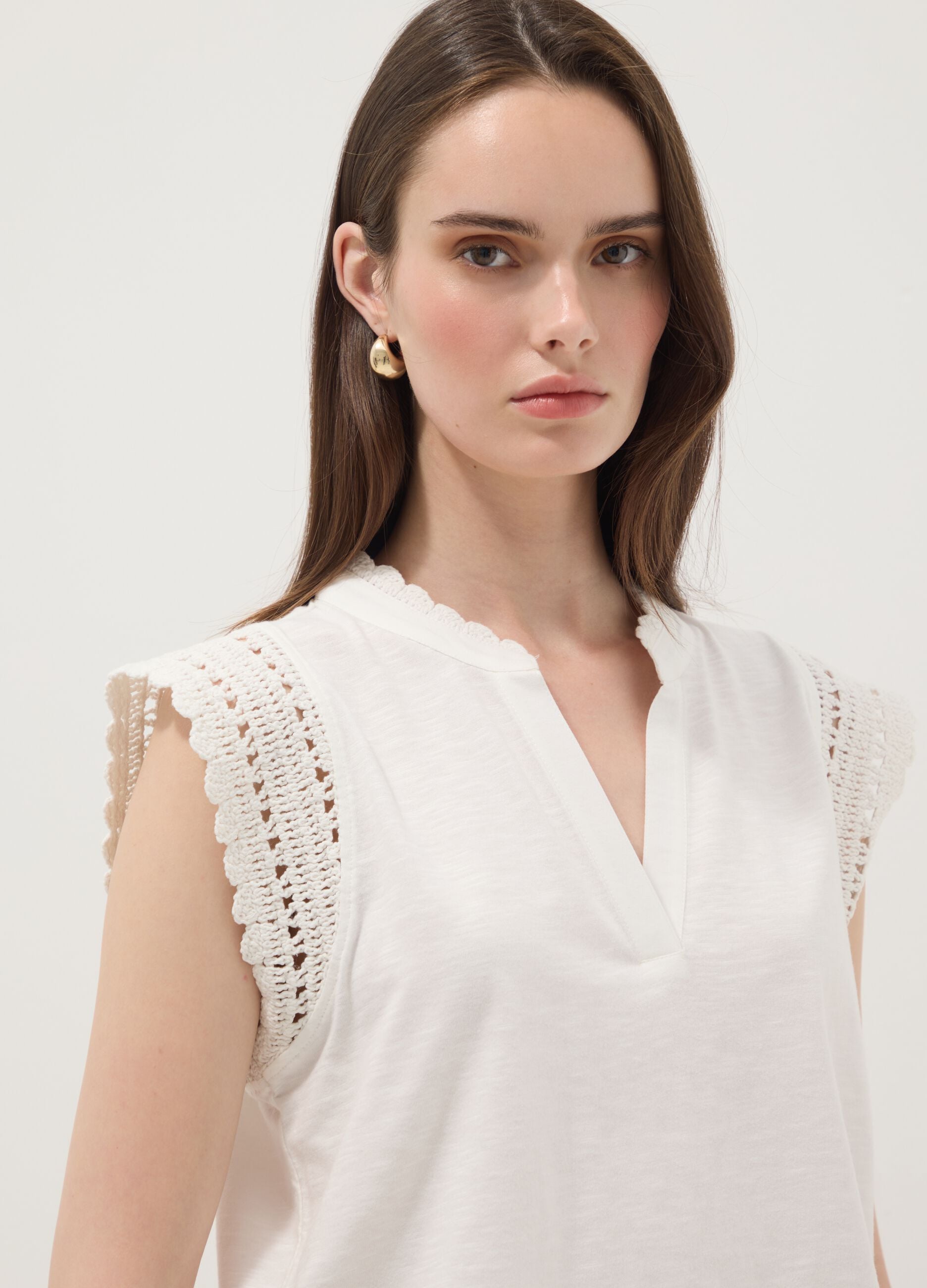 White pure cotton regular-fit top with crochet inserts