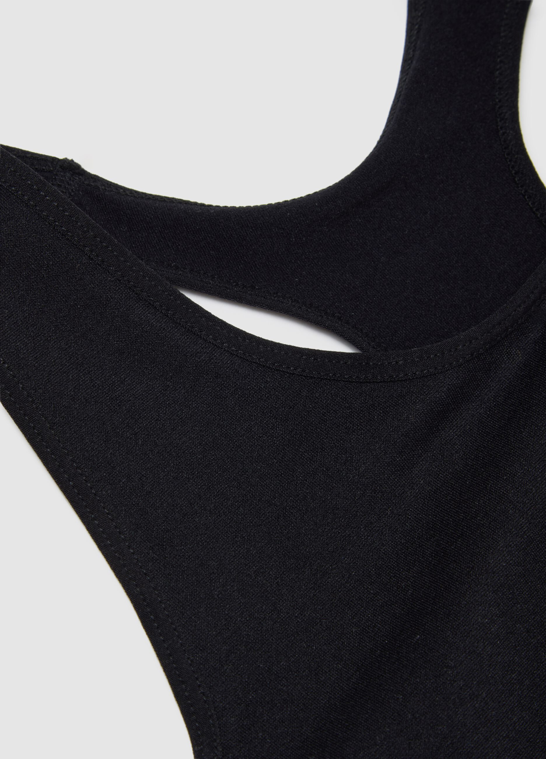 Girls' black stretch blend sports top