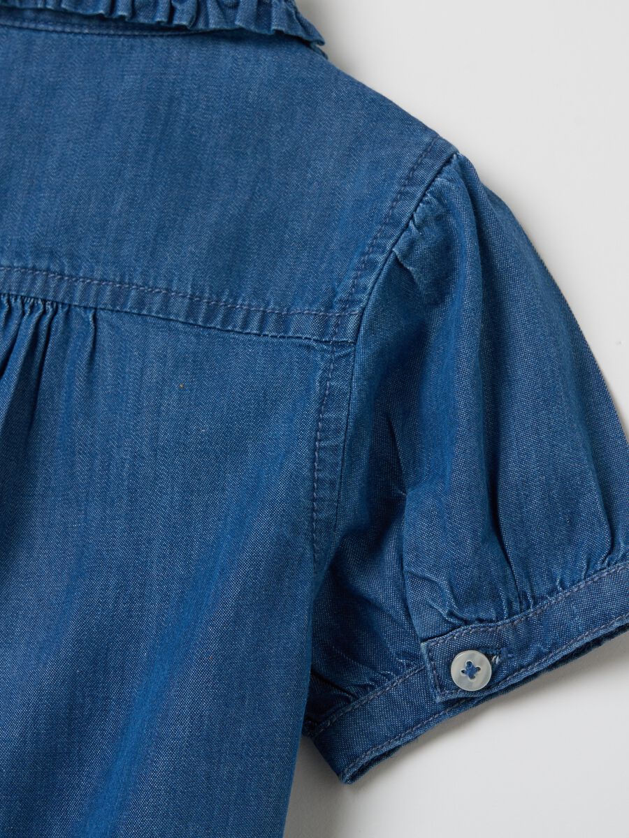 Short-sleeved denim shirt_3