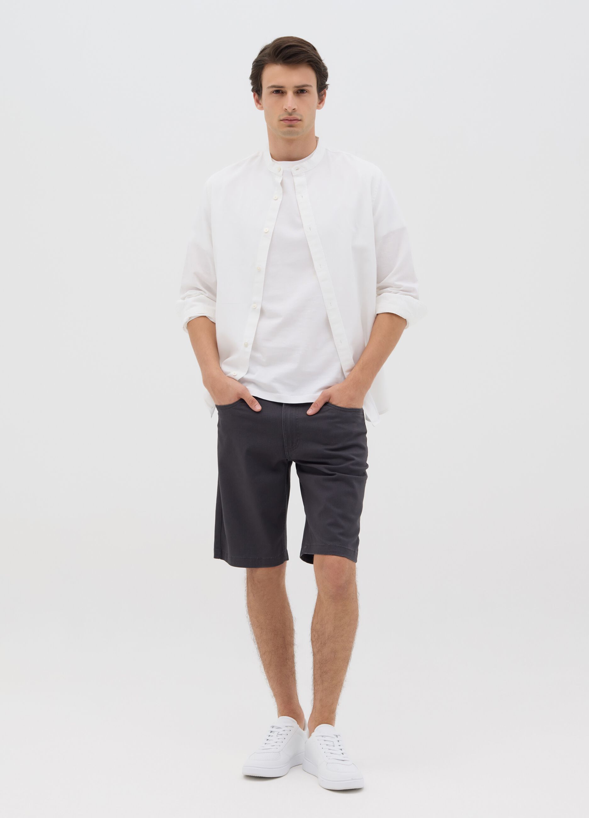 Regular black stretch cotton shorts