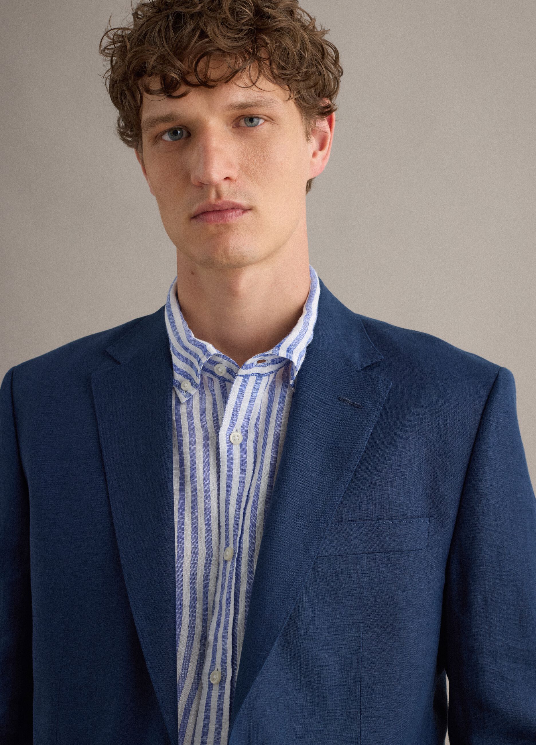 Blue pure linen slim-fit blazer