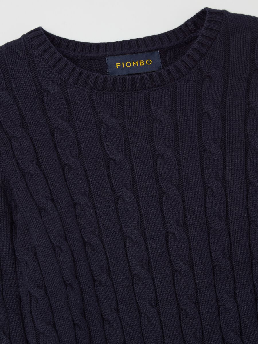 Ribbed pullover with cable-knit design_5