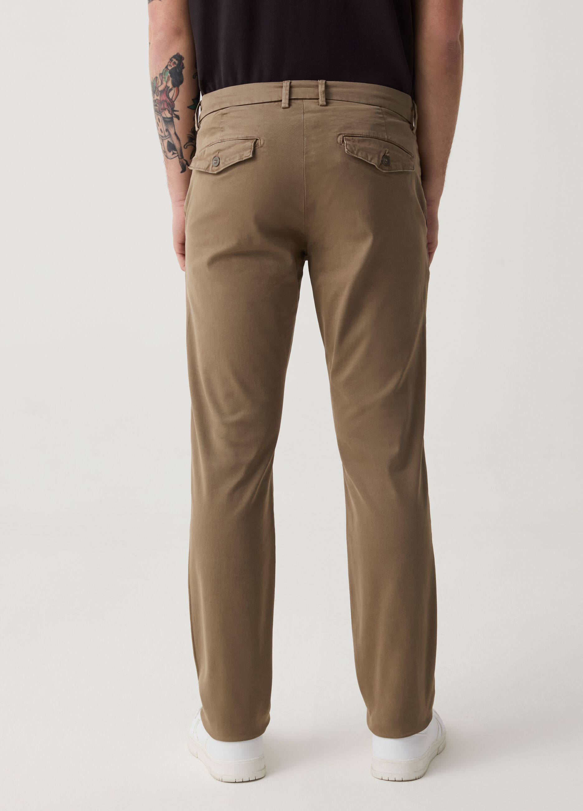 Pantalone chino regular fit