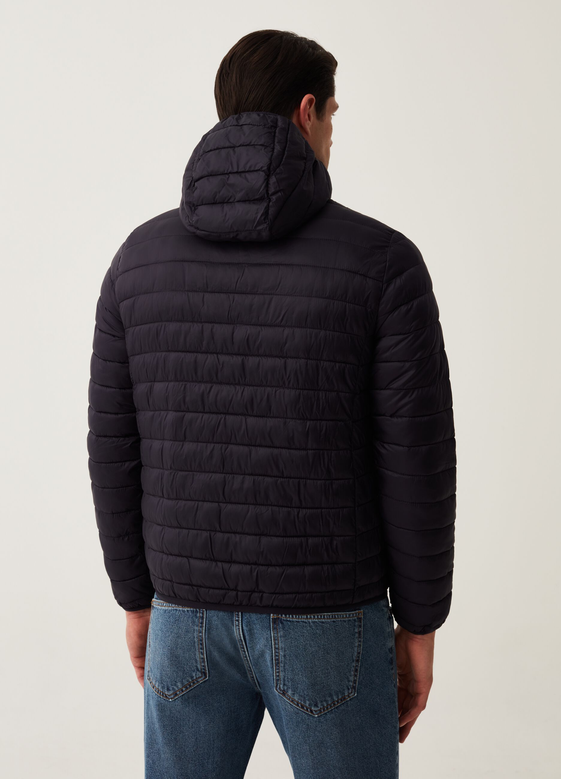 Piumino ultralight con cappuccio