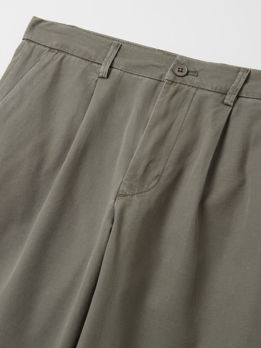 Cotton and linen chino trousers_5