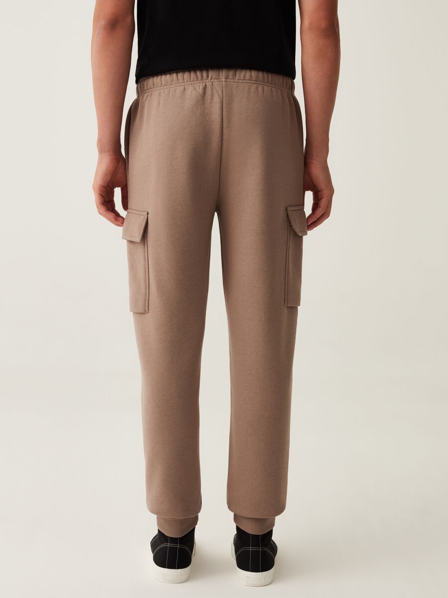 Joggers cargo in felpa con coulisse_2