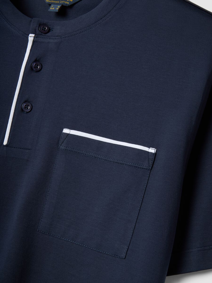 Regular fit short blue cotton pyjamas with Henley collar_1