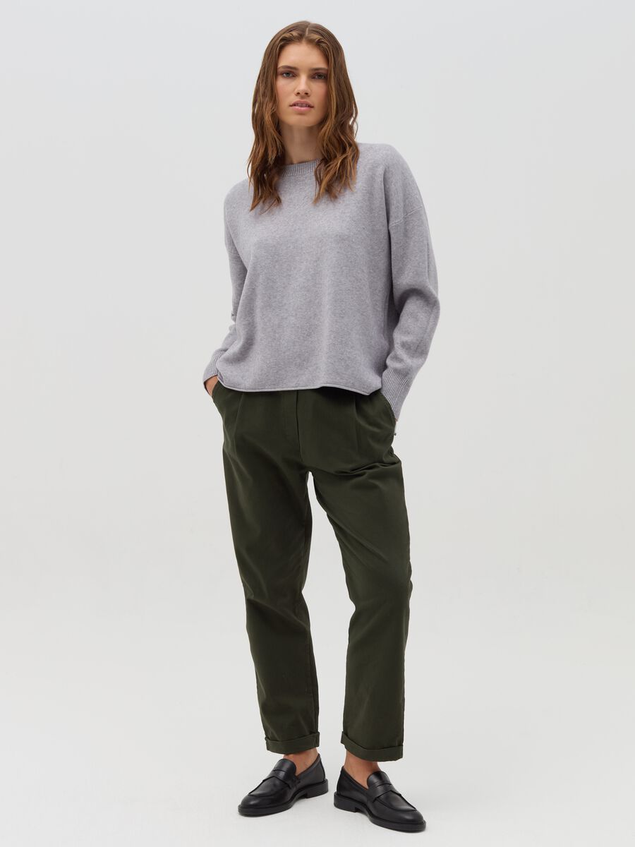 Pullover with splits_1