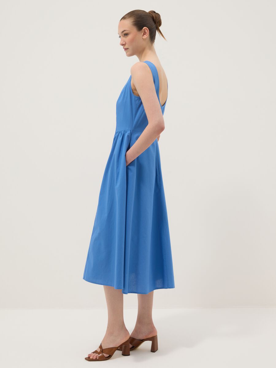 Vestito blu in puro cotone con scollo a barca_0
