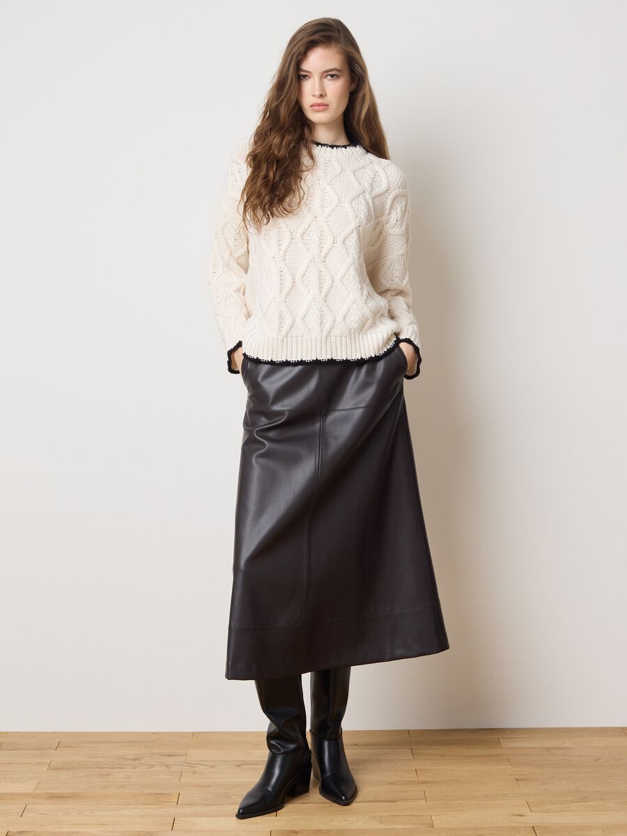 Gonna lunga marrone con tasche laterali_0