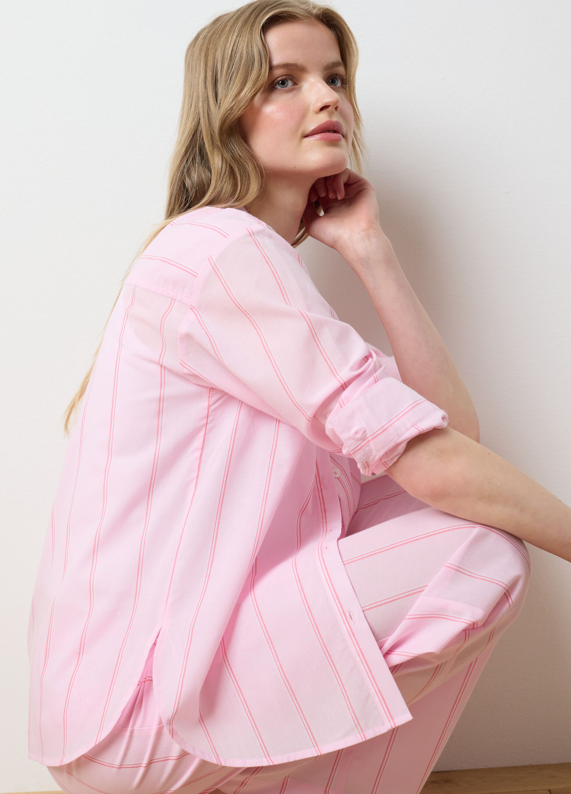 Women's pink pure cotton shirt regular fit with classic collar