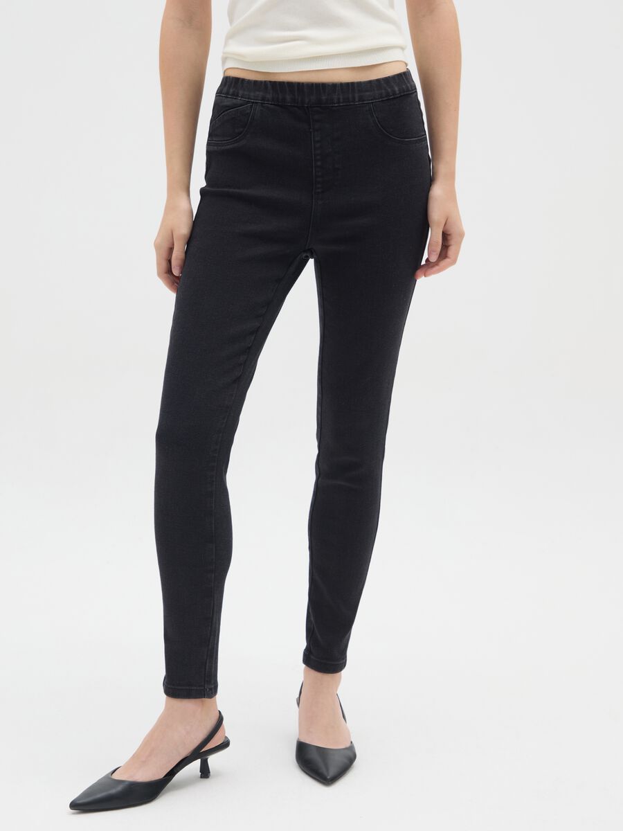 Jeans neri elasticizzati_1