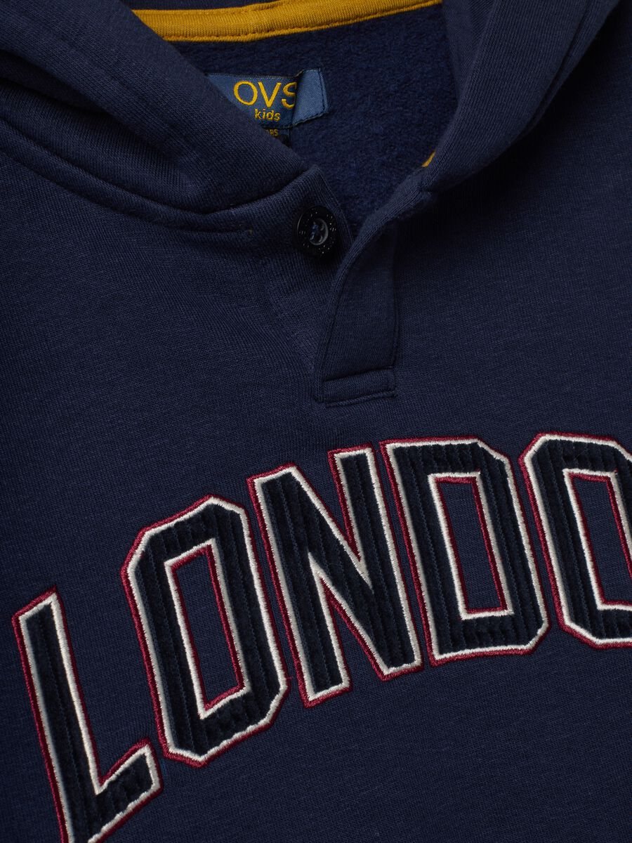 Felpa blu indigo con cappuccio in misto cotone e bottone regular fit_3
