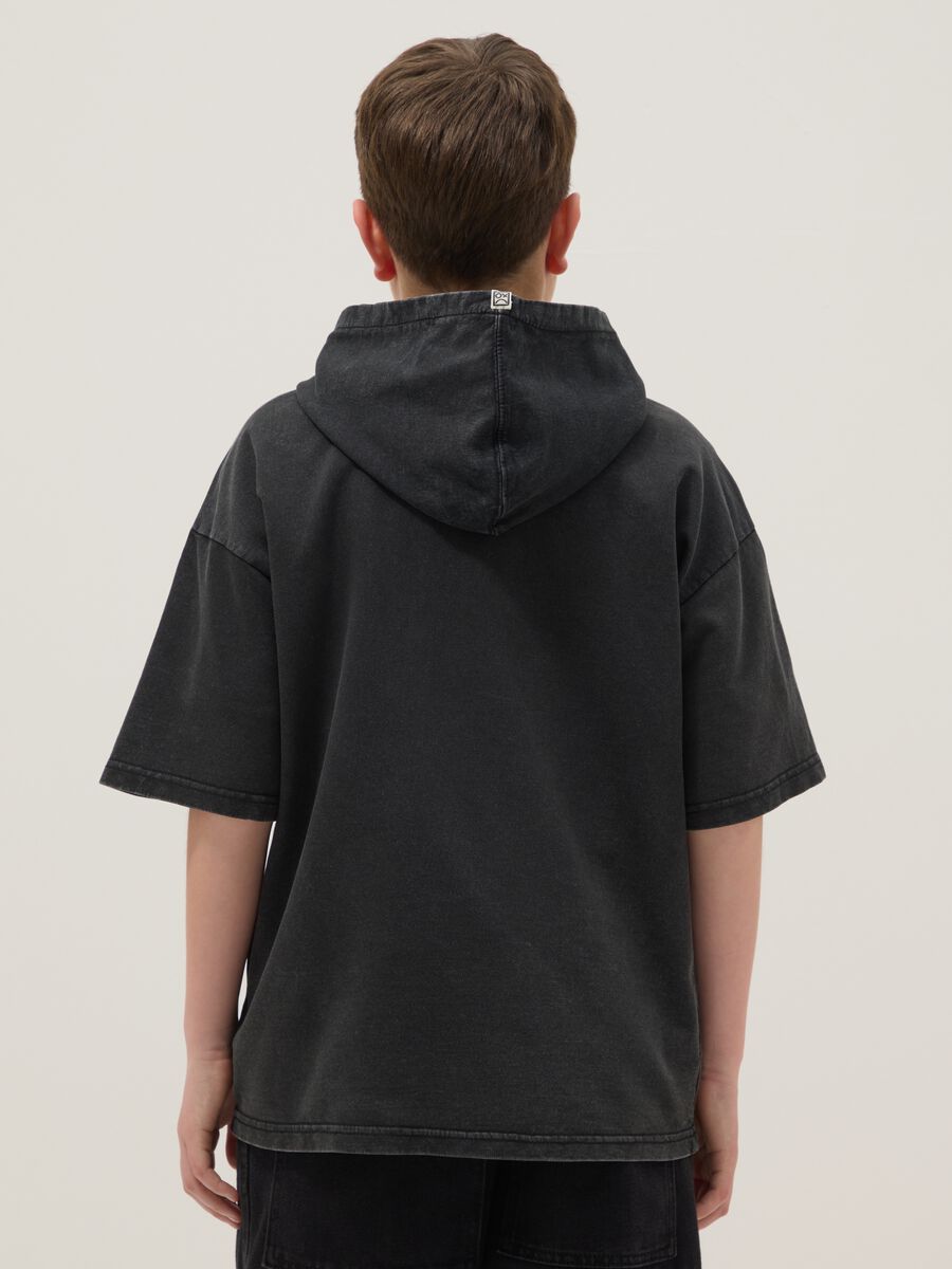 Boys' oversized black pure cotton t-shirt with hood_1