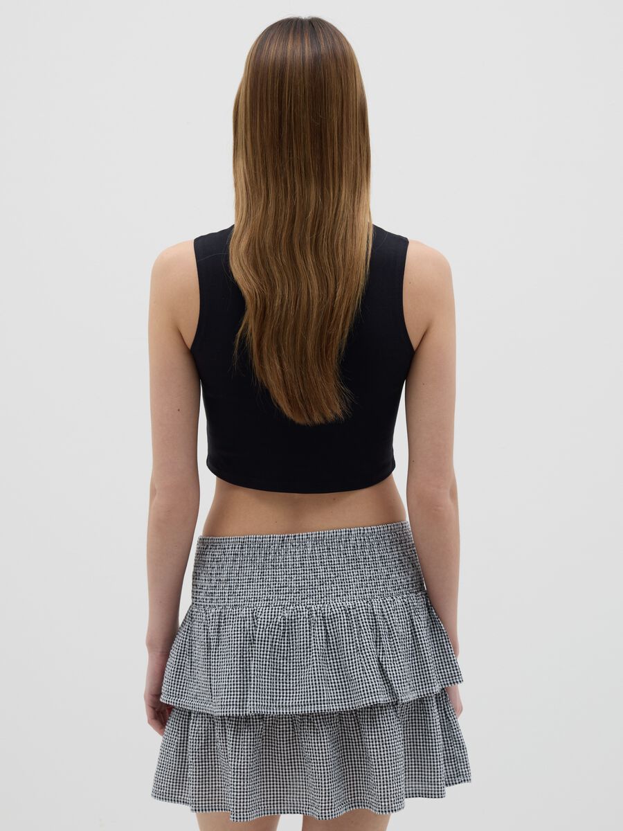 Women’s cropped vest top in black elasticated cotton with regular fit_3