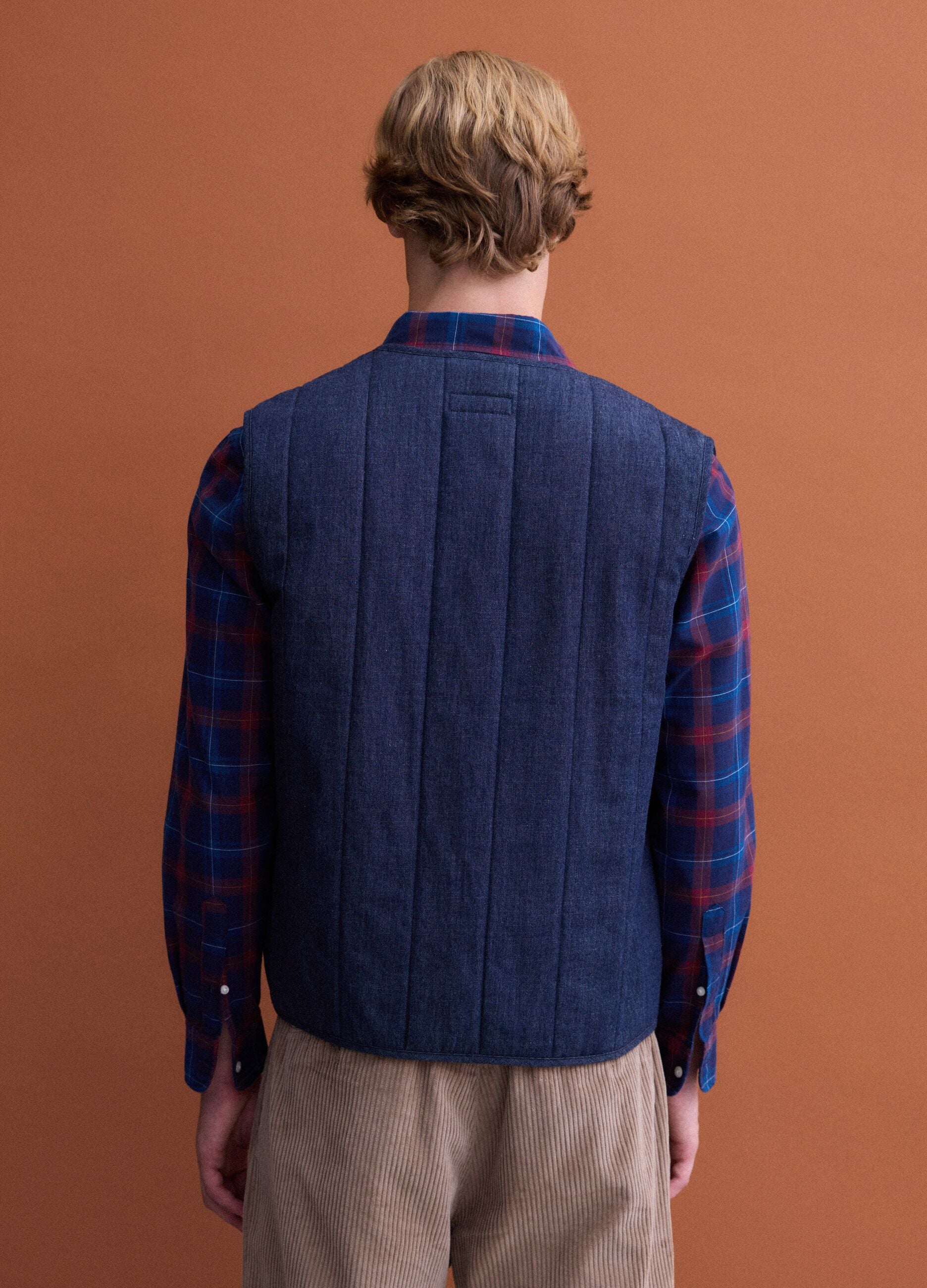 Blue gilet in a cotton, lyocell and viscose blend