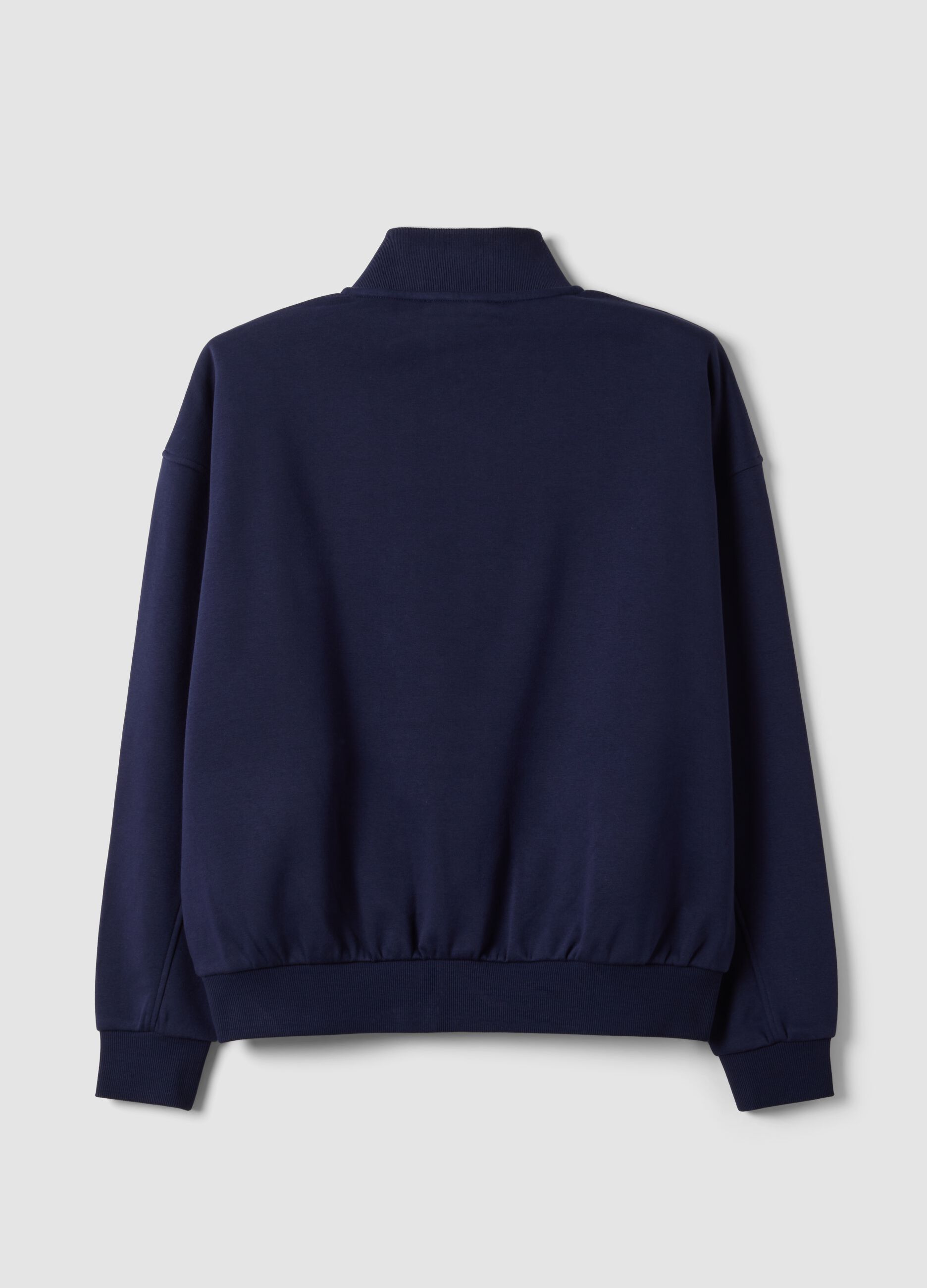 Blue half‑zip cotton‑blend sweatshirt with front lettering, regular fit