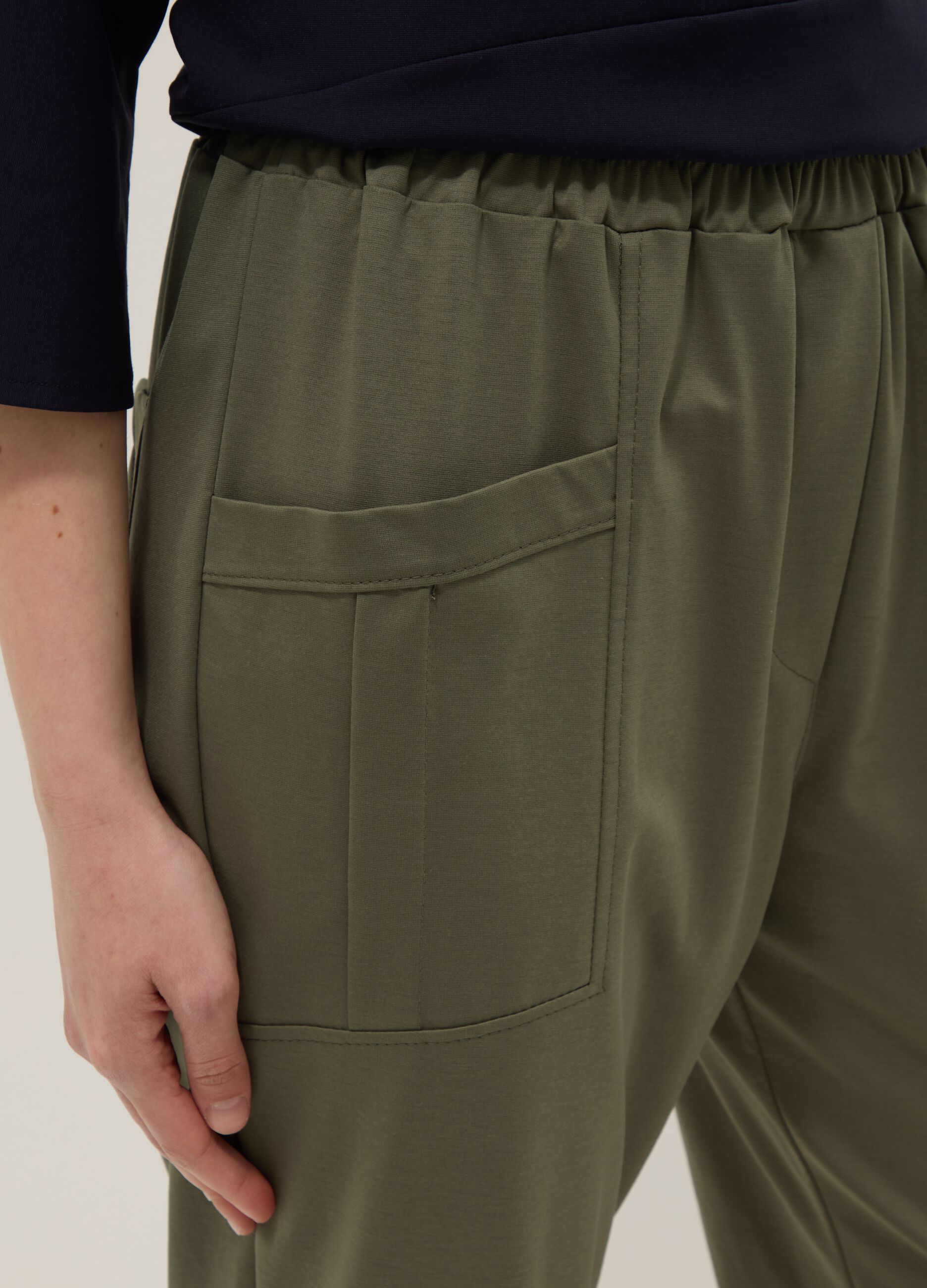 Green stretch-cotton trousers with elasticated waistband, regular fit