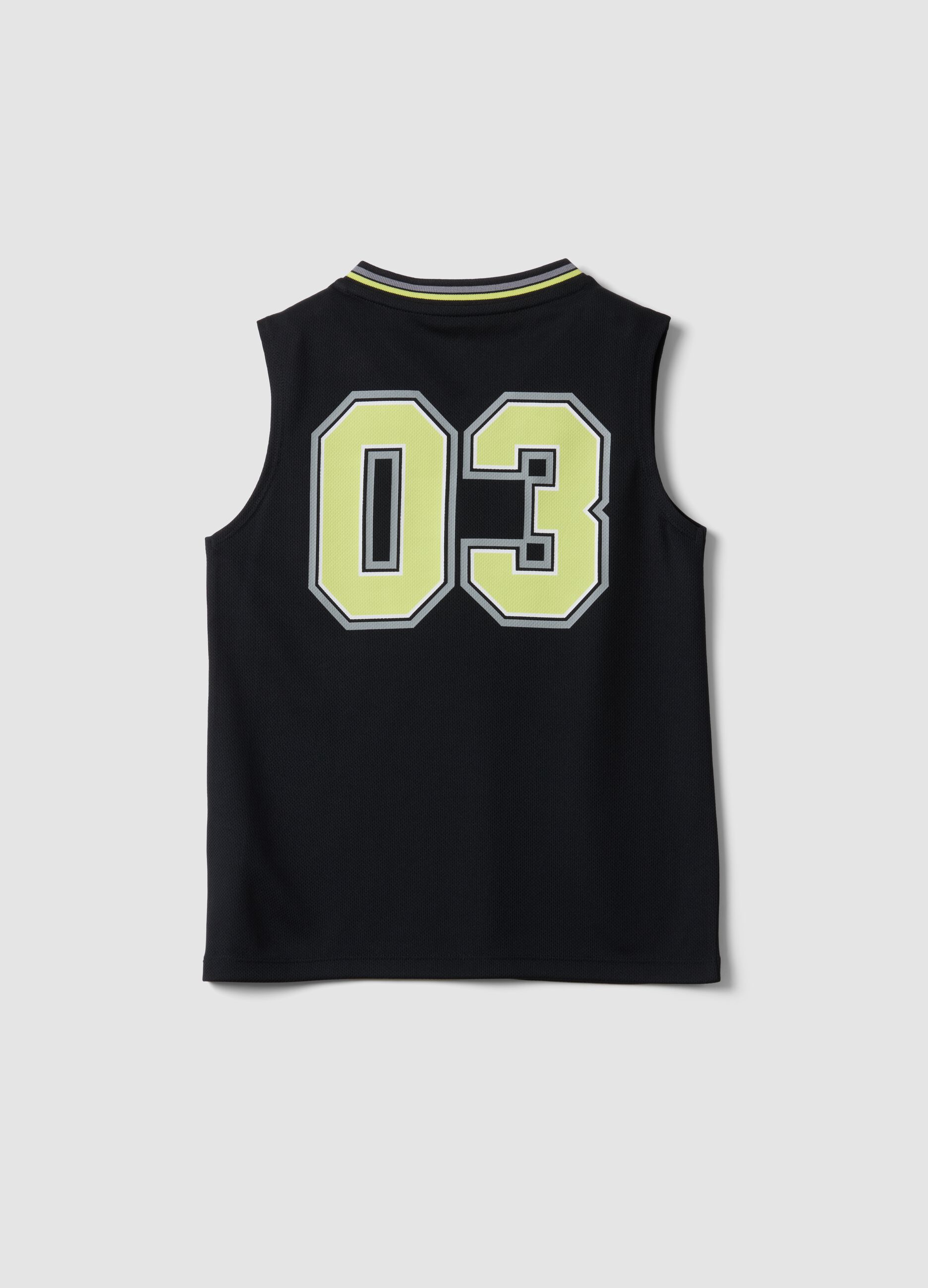 Black sporty V-neck vest