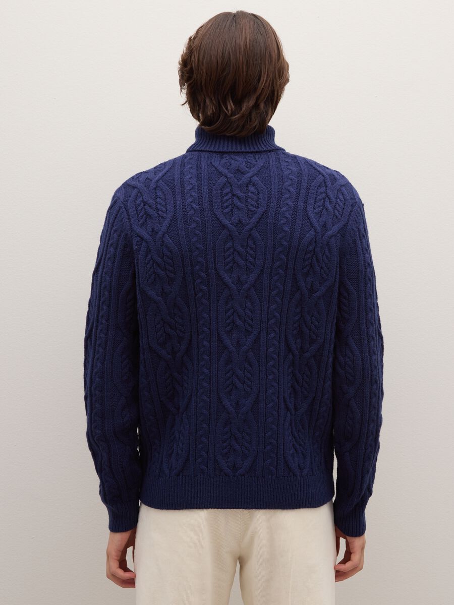 Blue regular fit turtleneck with jacquard pattern_2