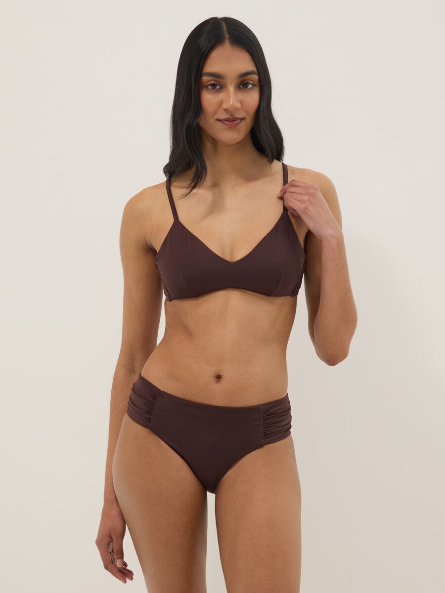 Top bikini a triangolo marrone con imbottitura removibile_1