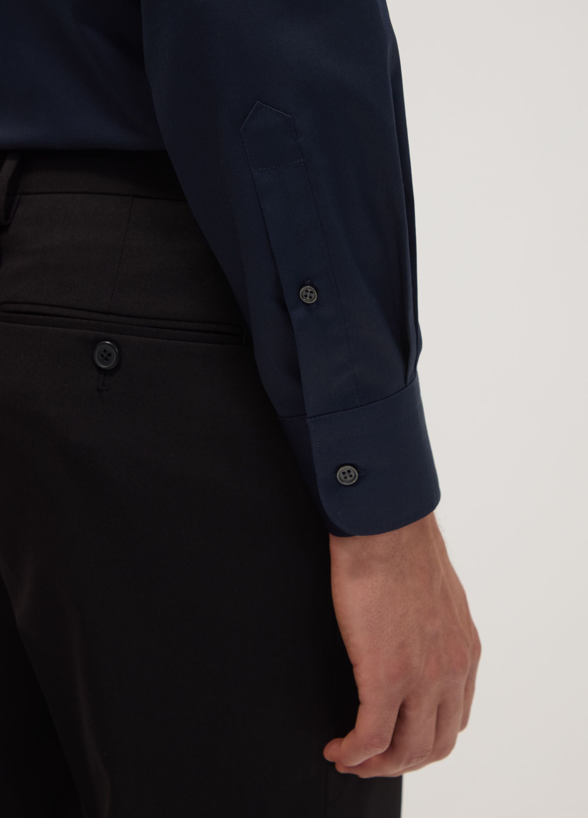 Blue pure cotton shirt with classic collar, regular fit, non-iron