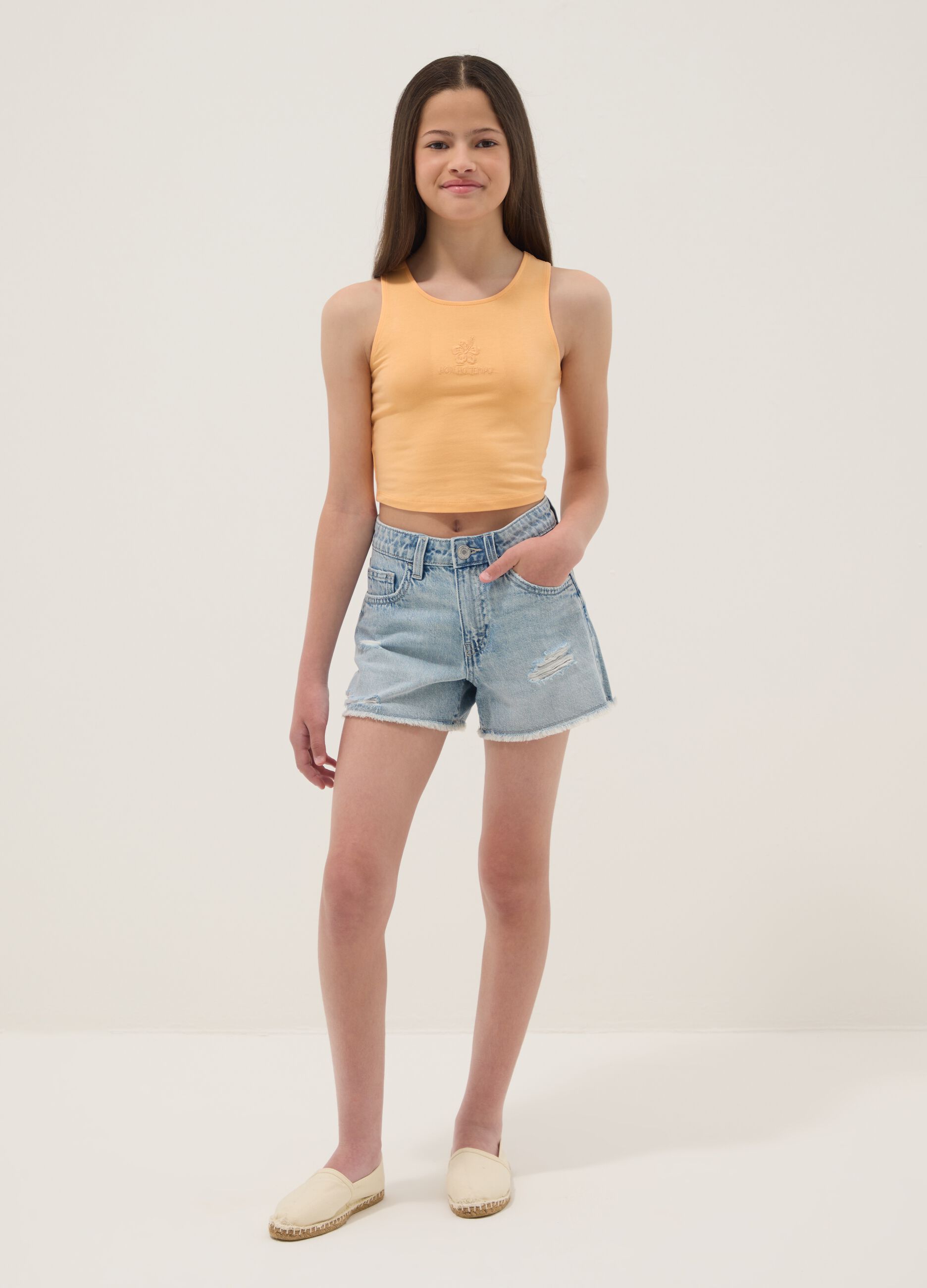 Girls&rsquo; light blue pure cotton denim shorts &ndash; regular fit