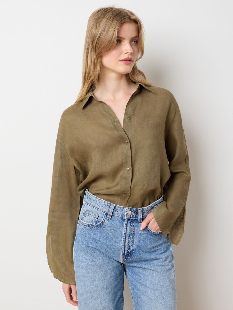 Women's long loose-fitting green linen shirt_2