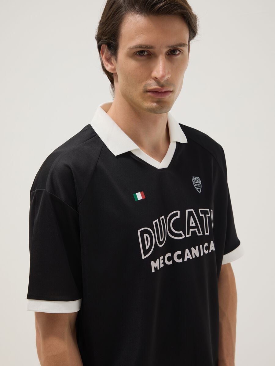 Black regular-fit T-shirt with contrast collar and Ducati lettering_2