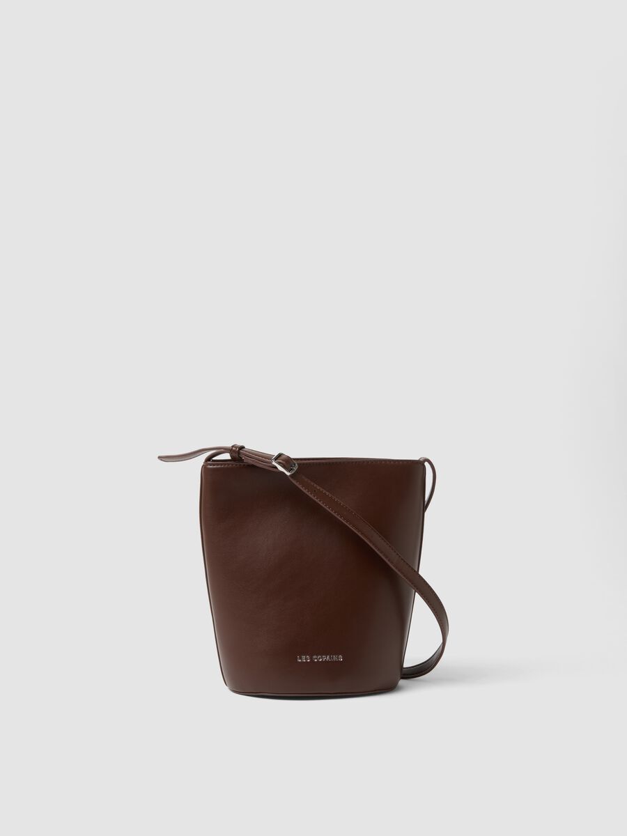 Borsa a secchiello marrone con tracolla regolabile_0