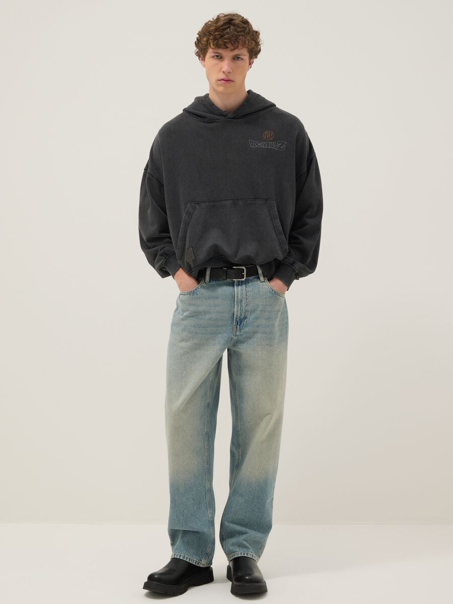 Felpa grigia in misto cotone oversize fit con stampa Dragonball_1