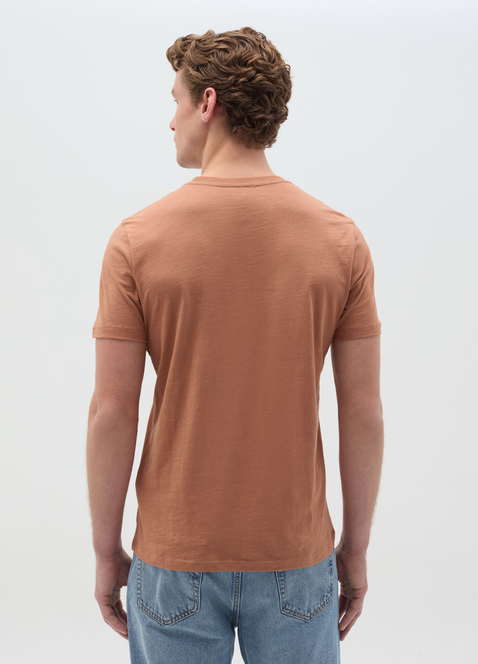 T-shirt in slub cotton with round neck