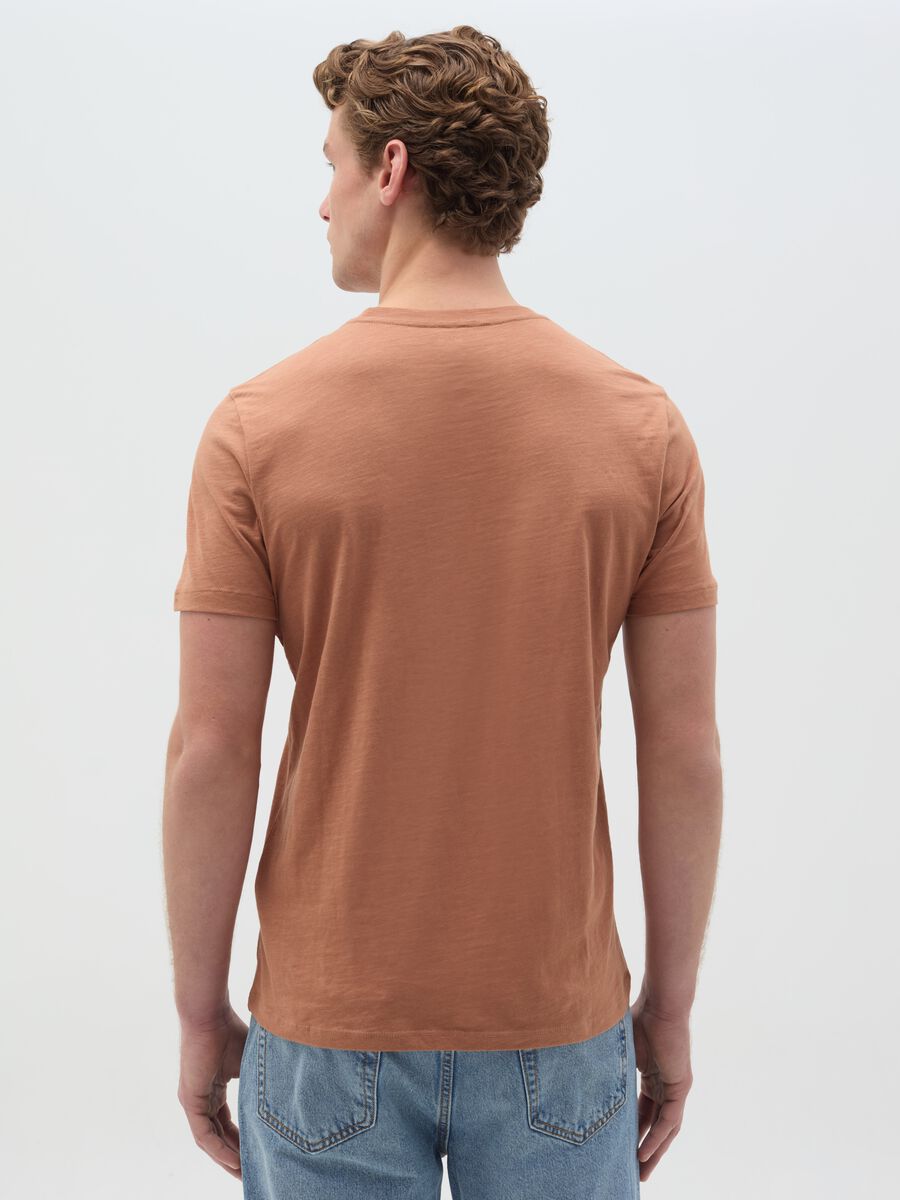 T-shirt in slub cotton with round neck_3