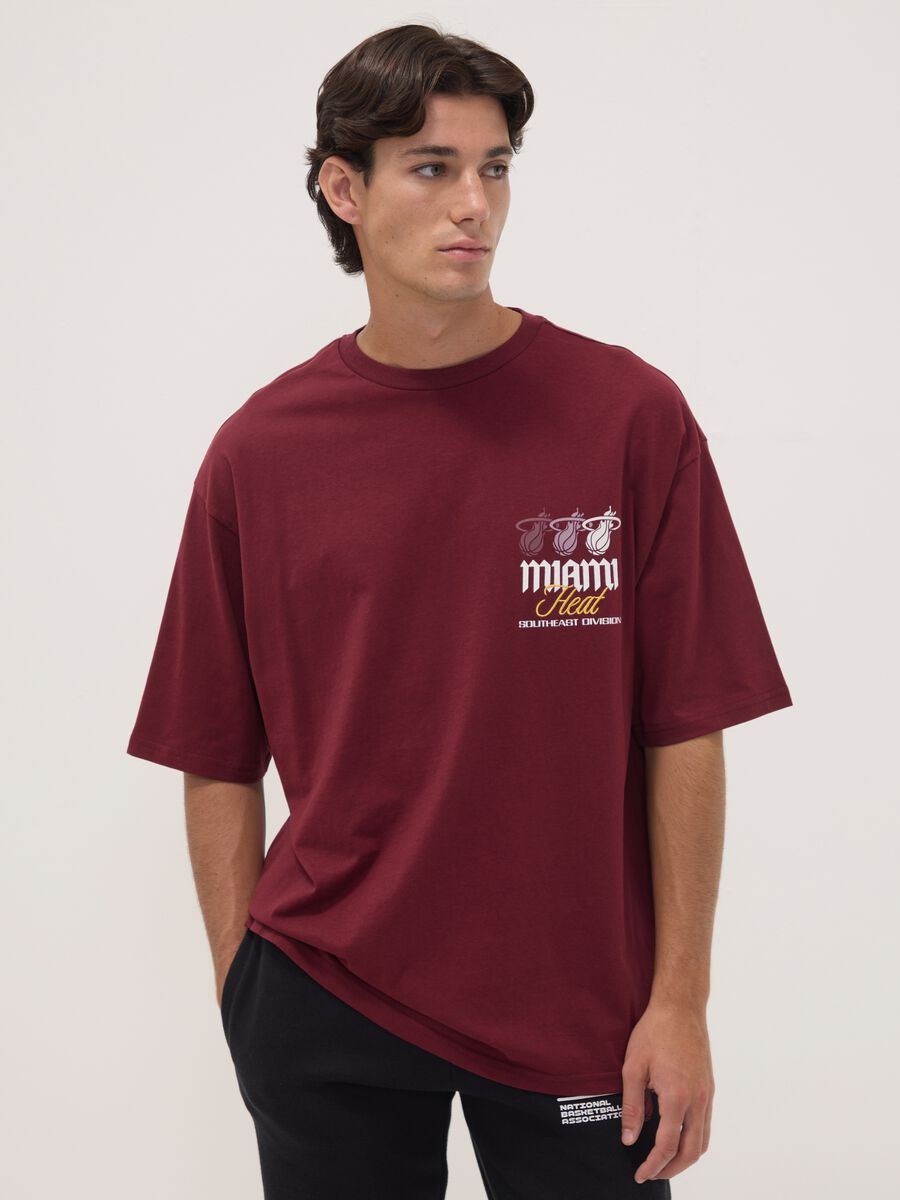Red 100% cotton Miami Heat print T-shirt_0