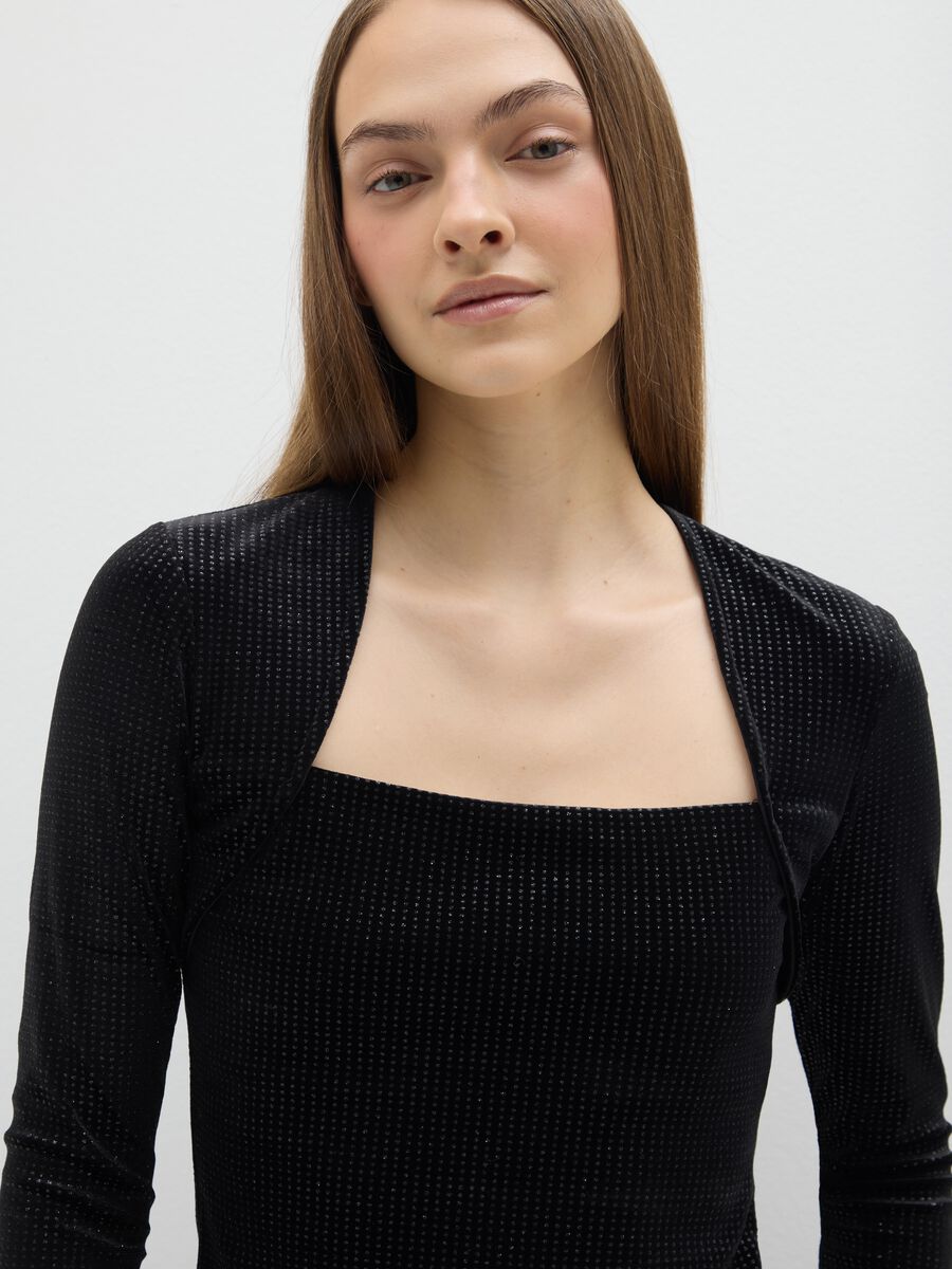 Black long-sleeve shirt regular fit with square neckline and rhinestones_1