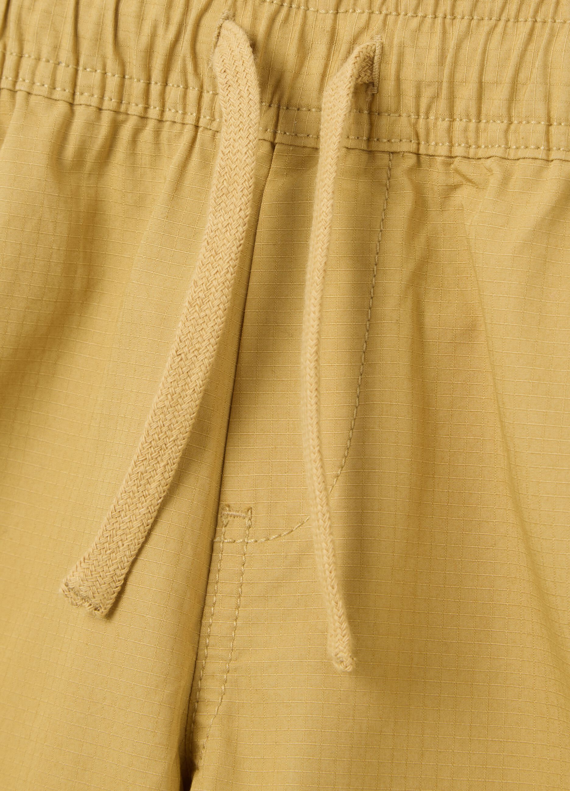 Yellow Bermuda joggers in ripstop canvas with drawstring